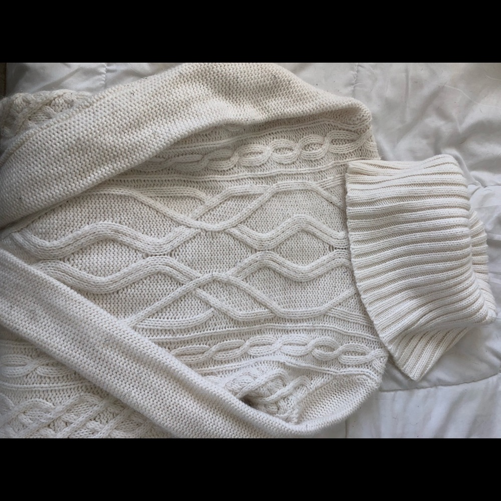 Turtle neck sweater